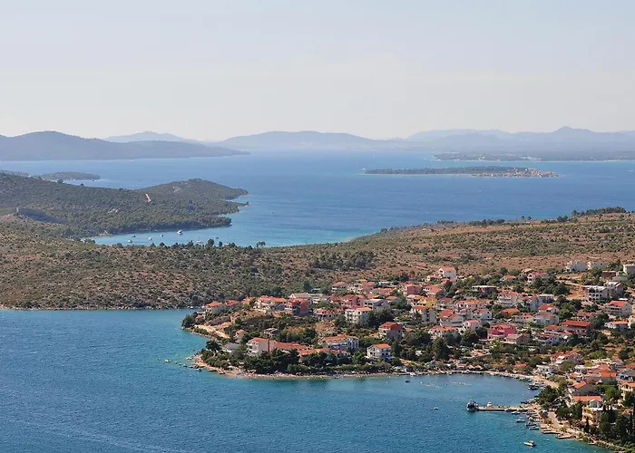 Two-bedroom In Apartment *